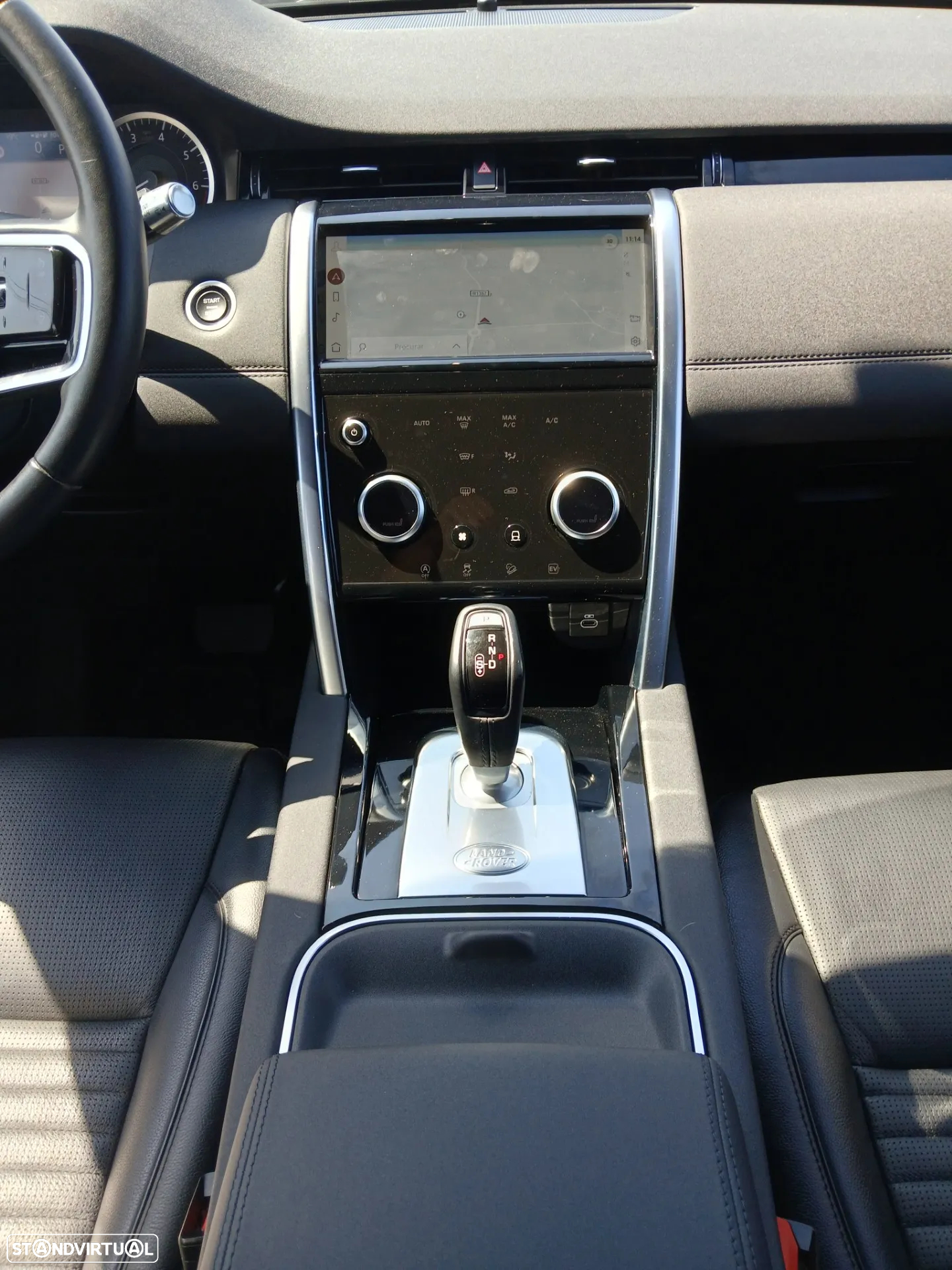 Land Rover Discovery Sport 1.5 I3 P300e AWD R-Dynamic SE - 27