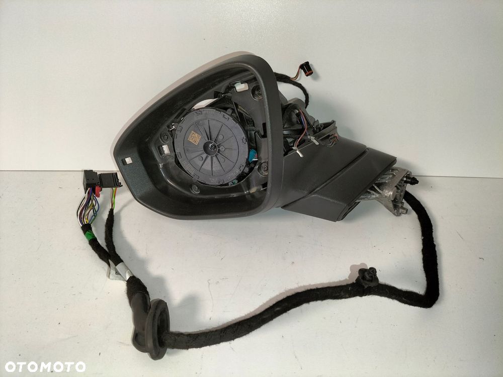 lusterko lewe elektryczne vw passat b9 24- - 1