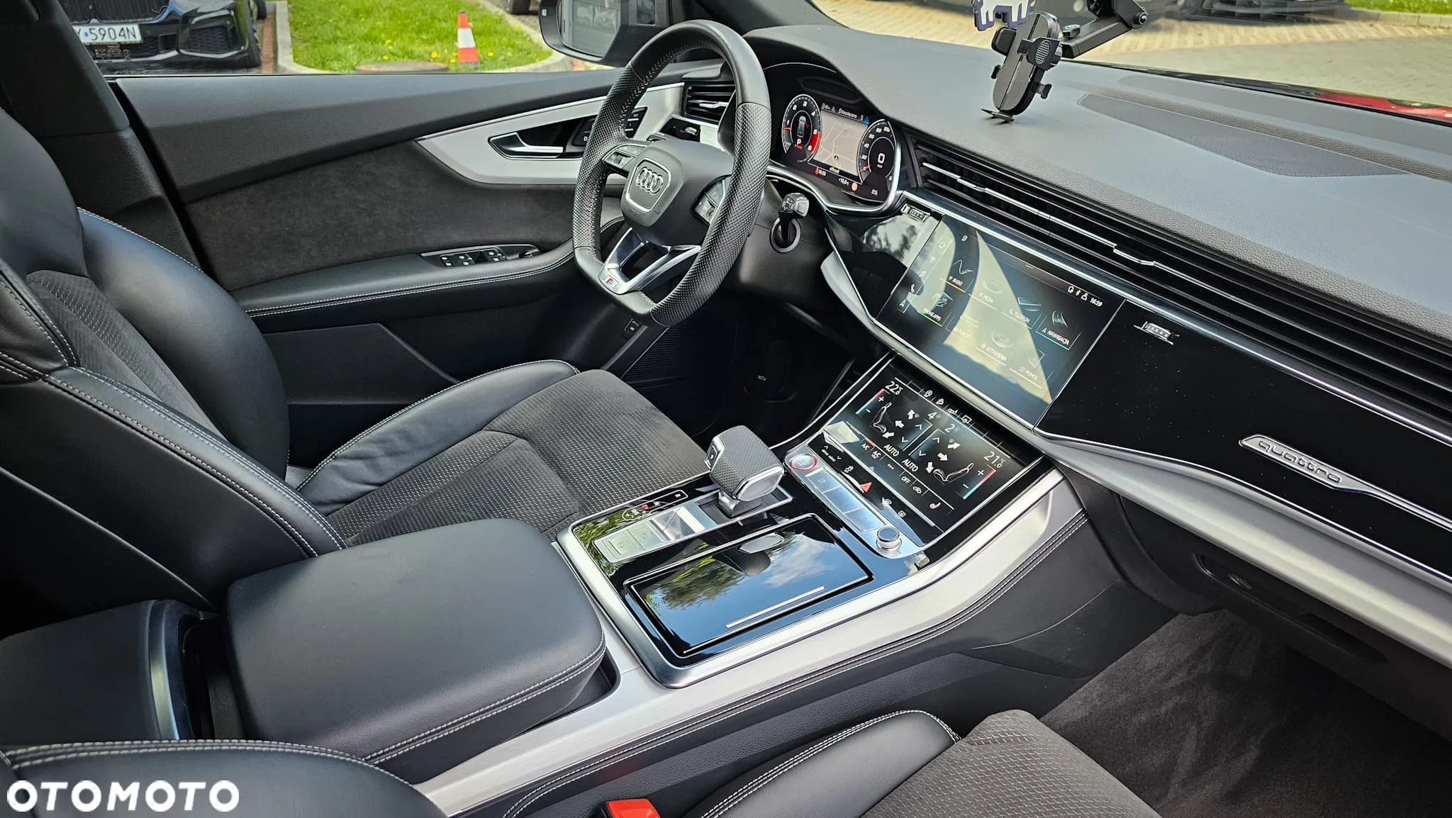 Audi SQ8 - 11