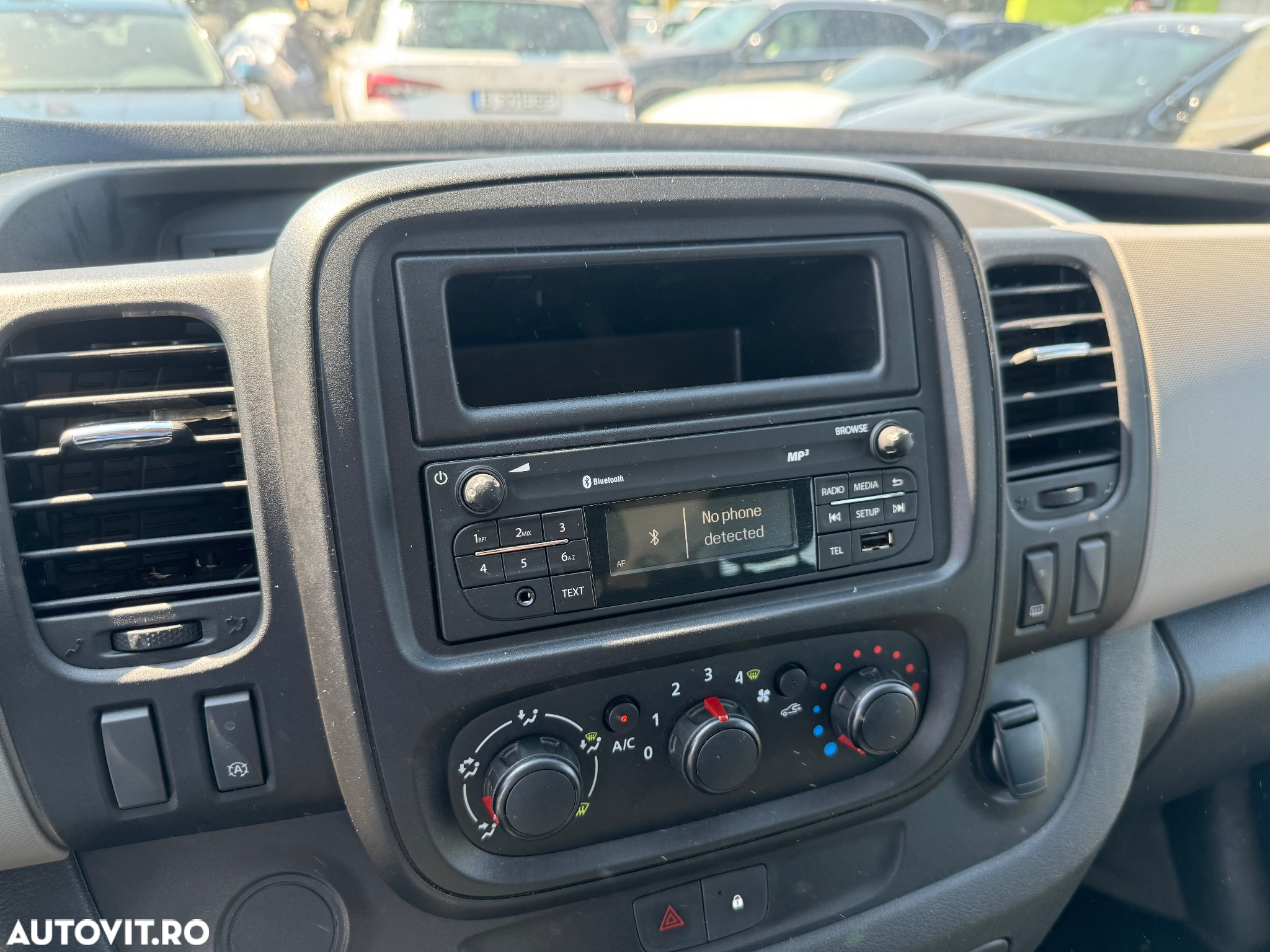 Renault Trafic - 21