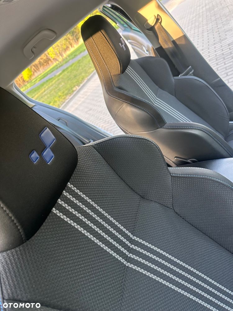 Renault Megane BLUE dCi 115 GT LINE - 37