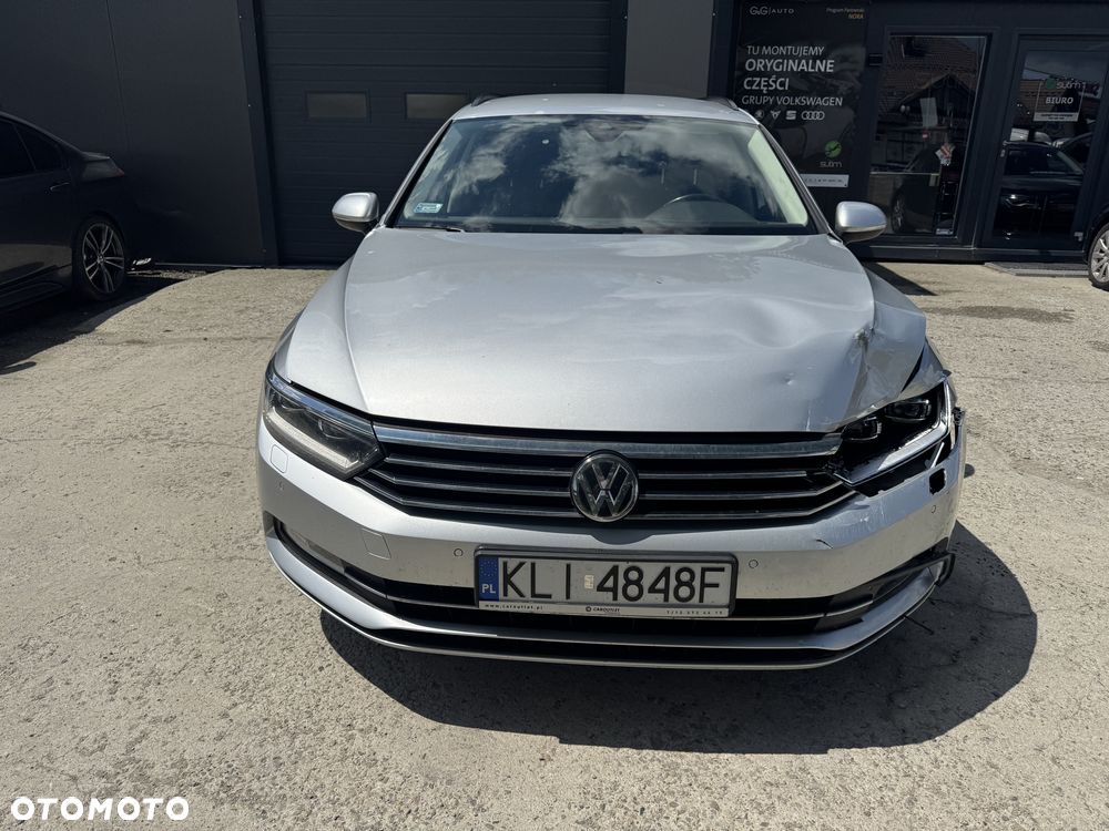 Volkswagen Passat 2.0 TDI SCR Comfortline DSG - 2
