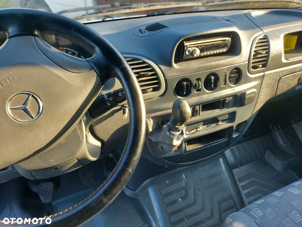 Mercedes-Benz Sprinter - 3
