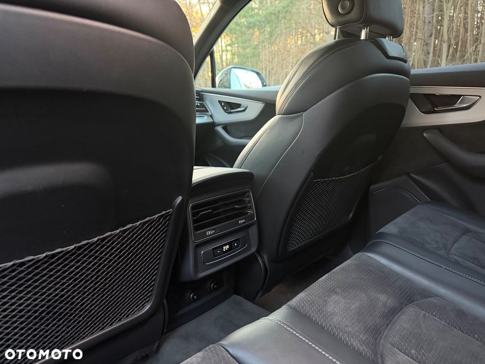 Audi Q7 60 TFSI e Quattro tiptronic S line - 29