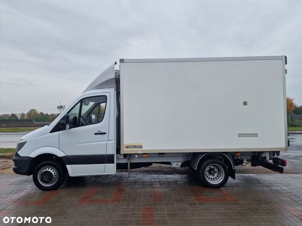 Mercedes-Benz Sprinter - 5