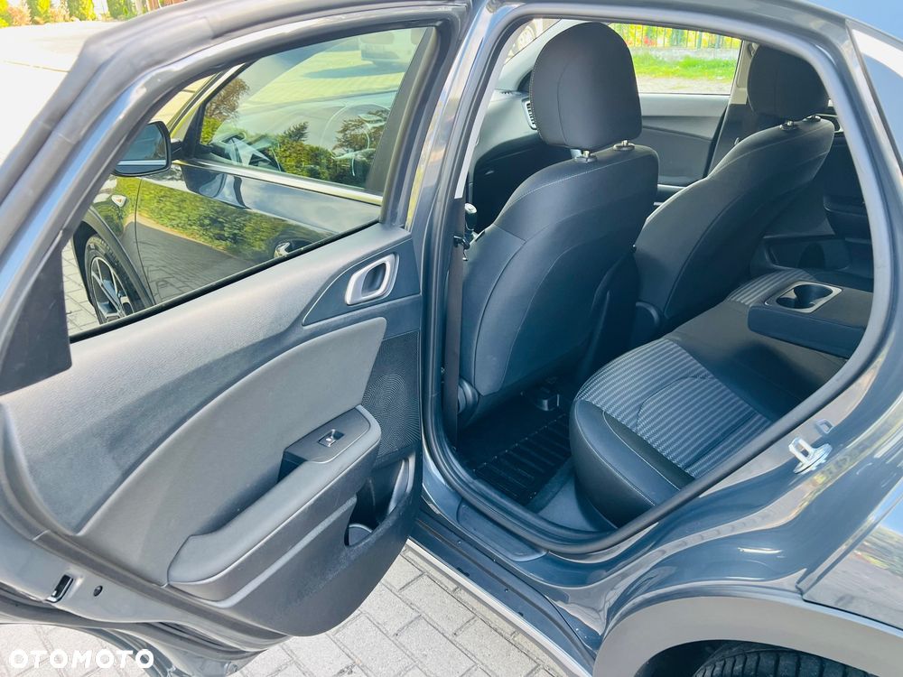 Kia XCeed - 8