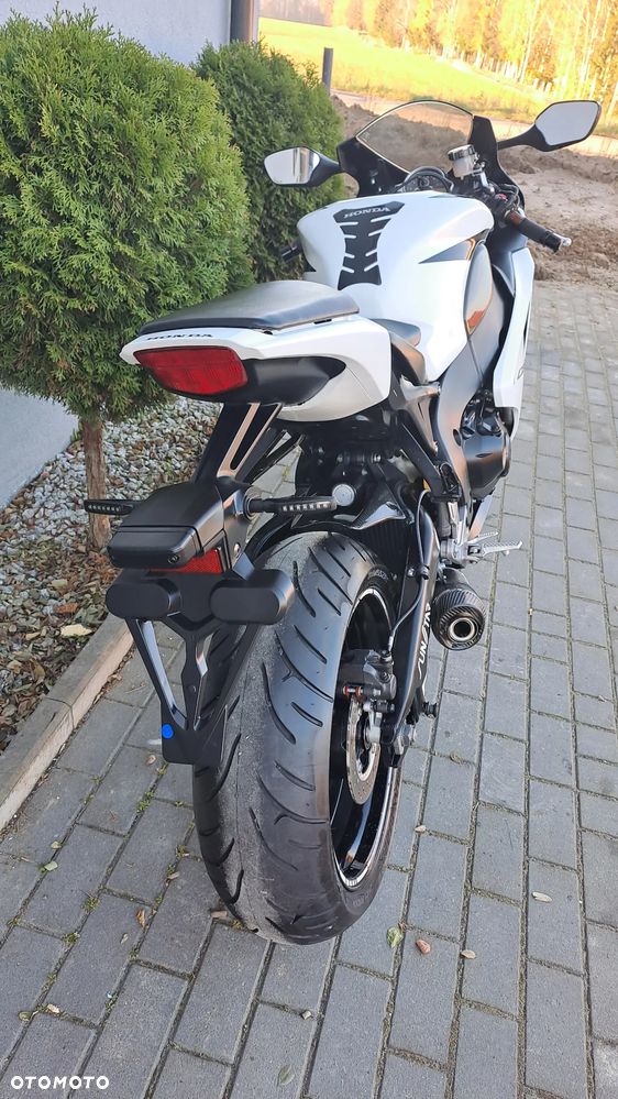Honda CBR - 39