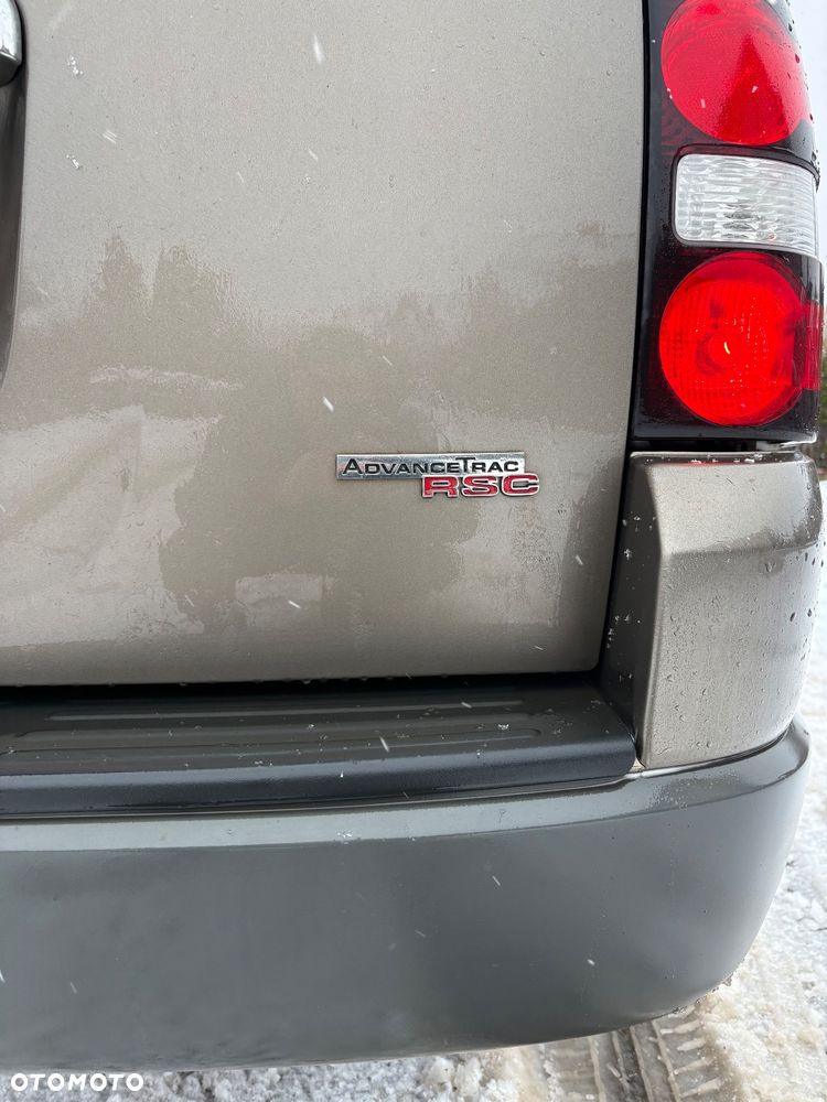 Ford Explorer 4.0 AWD - 7