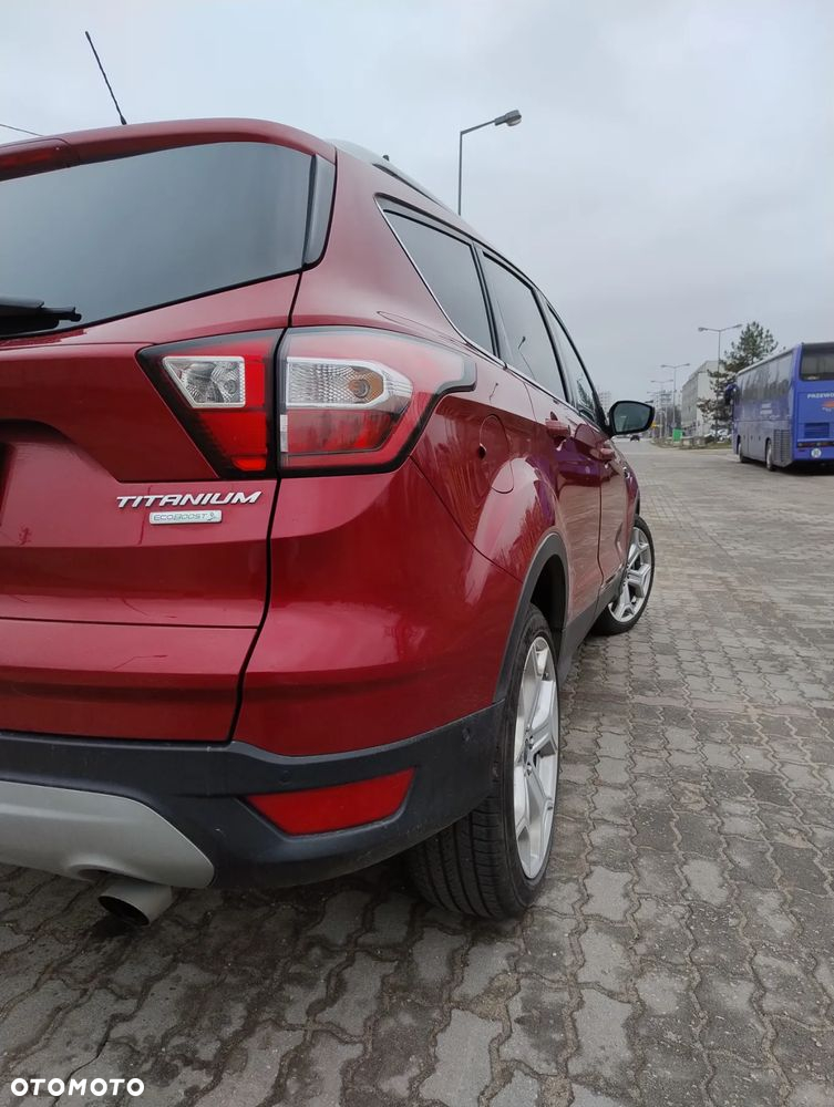 Ford Escape 2.0 EcoBoost AWD Titanium - 12