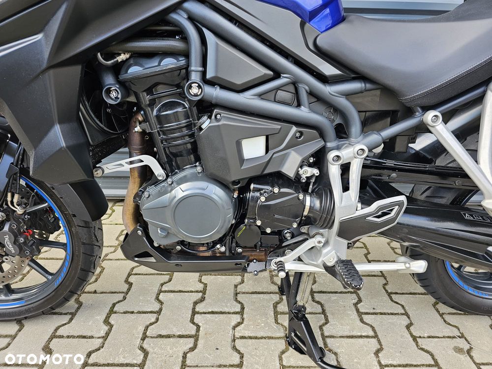 Triumph Tiger - 16
