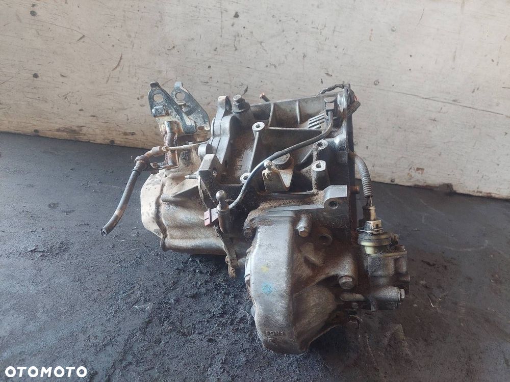 SKRZYNIA BIEGÓW TOYOTA COROLLA E11 LIFT 1.9 D 20TD86 MANUAL 5 BIEGÓW - 5