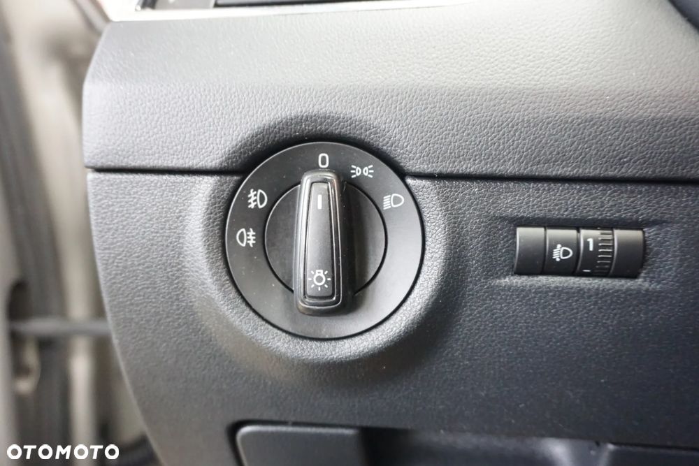 Skoda Octavia 1.6 TDI (Green tec) DSG Ambition - 26