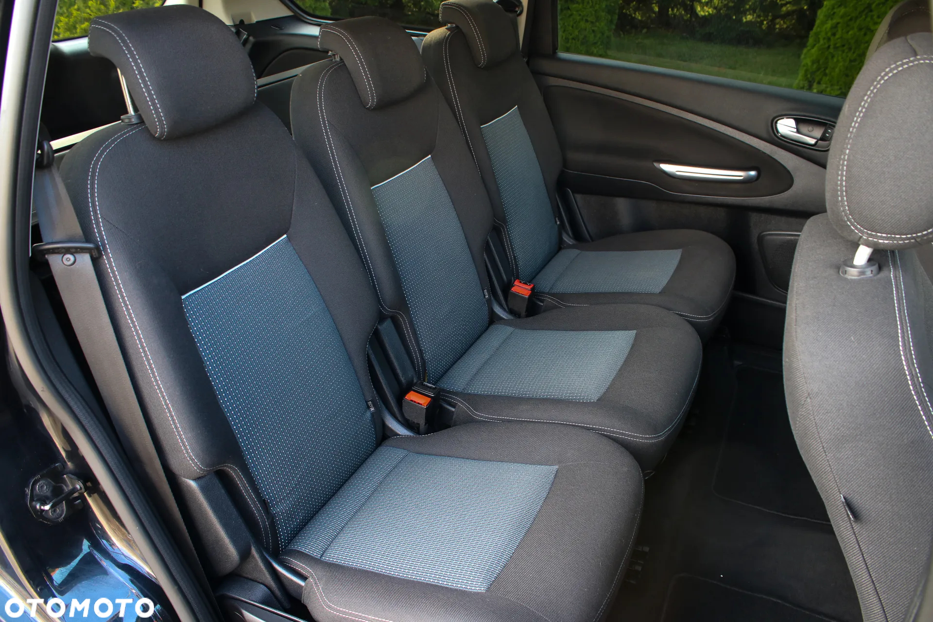 Ford Galaxy 2.0 Concept - 23