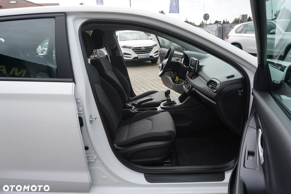 Hyundai i30 1.4 Style - 27