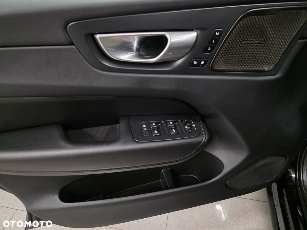 Volvo XC 60 B4 D Geartronic RDesign - 24