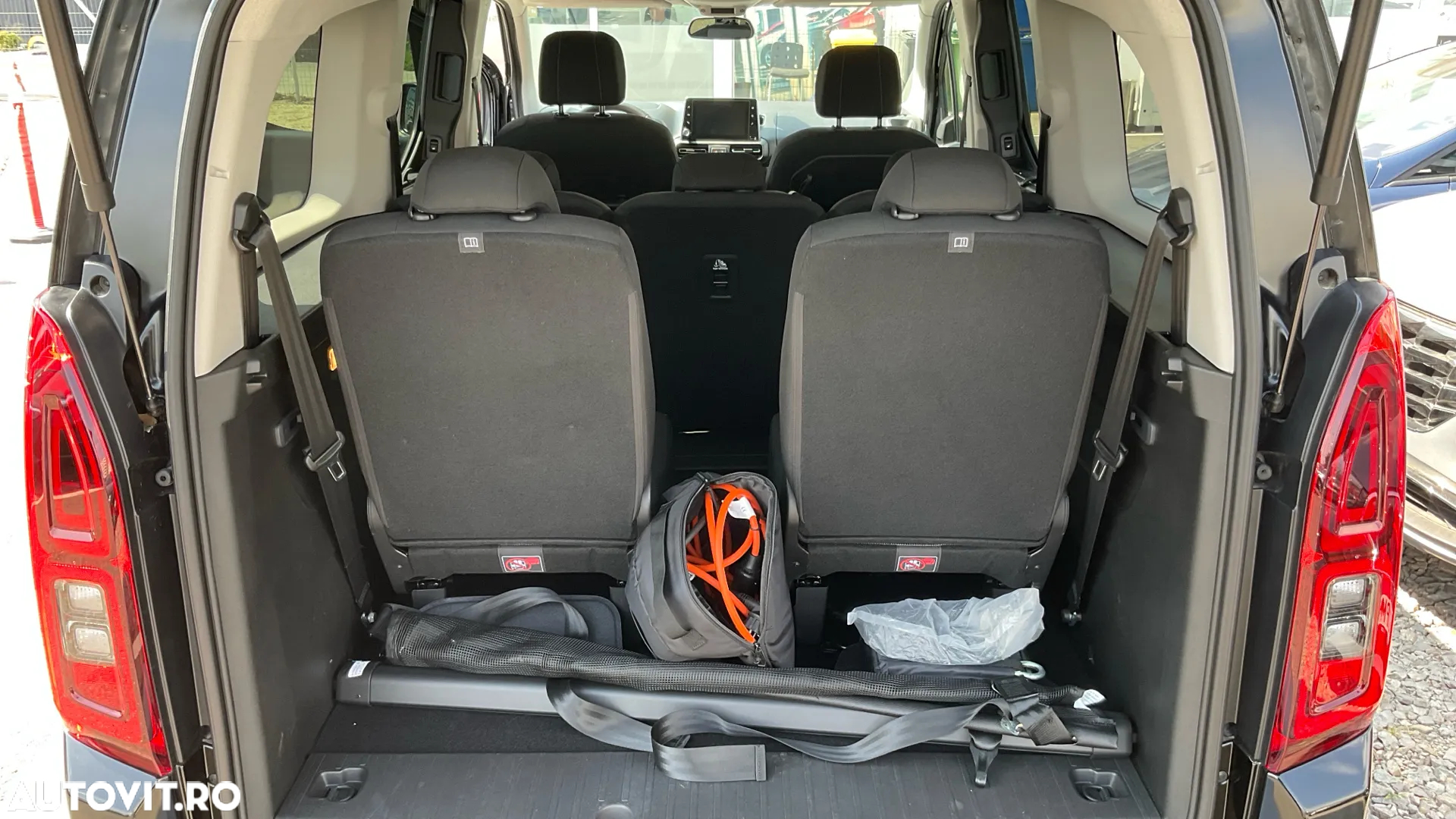 Toyota Proace City Verso 136 CP 50 kWh L2 6+1 Family - 11