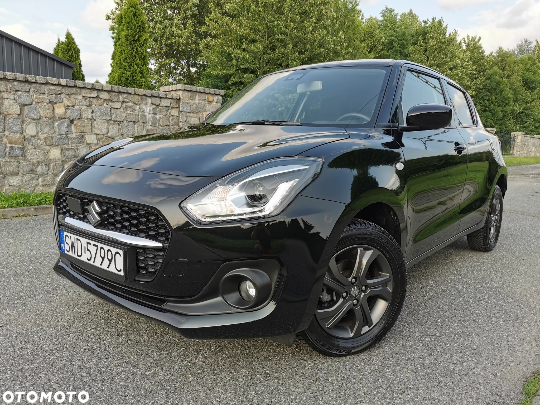 Suzuki Swift 1.2 Dualjet Hybrid Allgrip Comfort - 1
