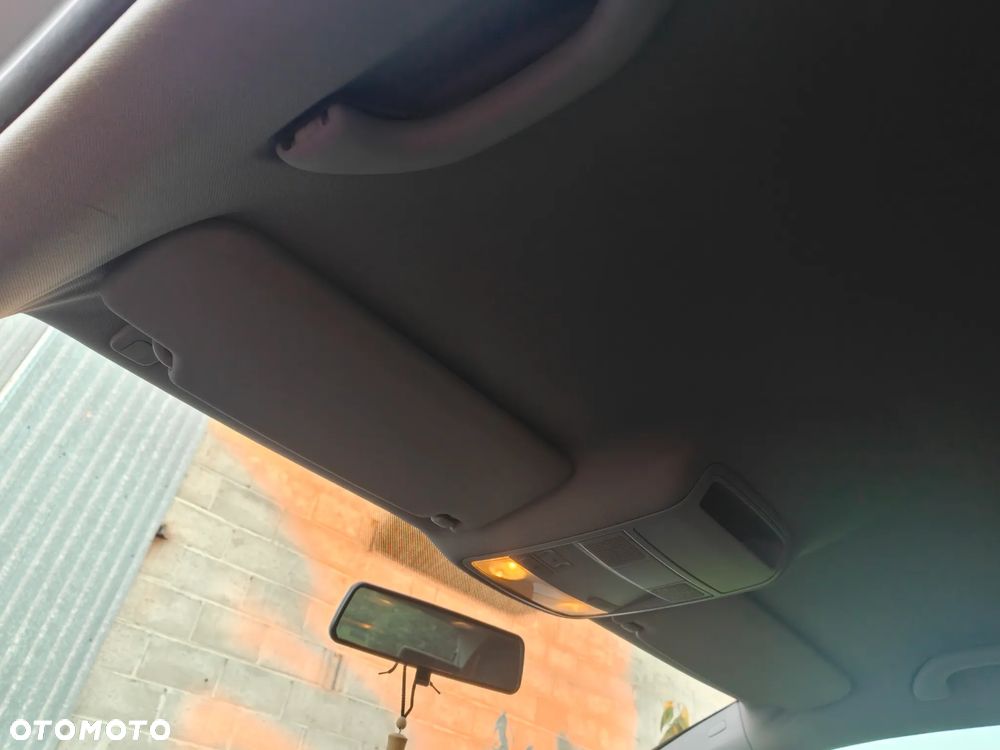 Volkswagen Golf - 16