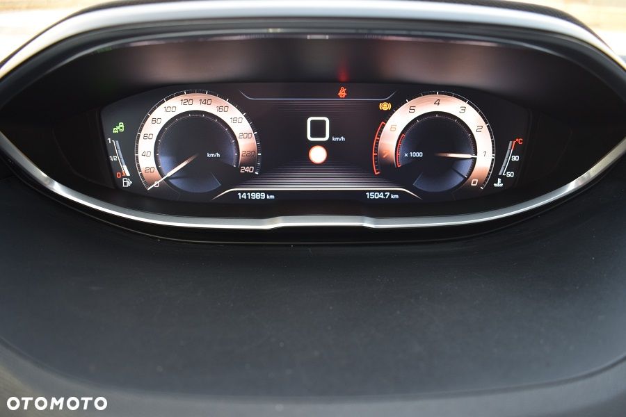 Peugeot 3008 1.2 PureTech GPF Allure S&S - 26