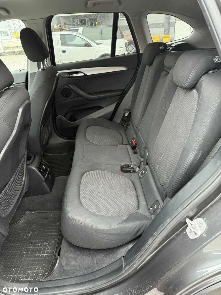 BMW X1 sDrive18d - 5