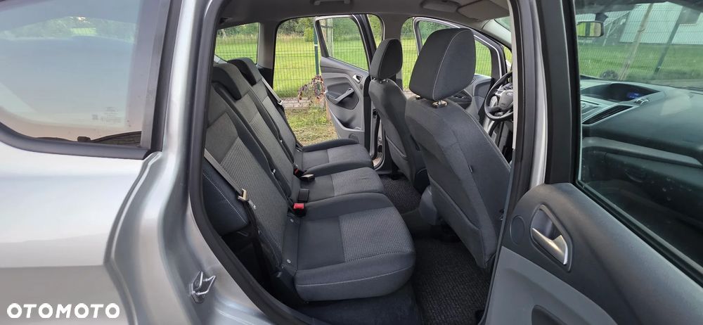 Ford C-MAX - 17