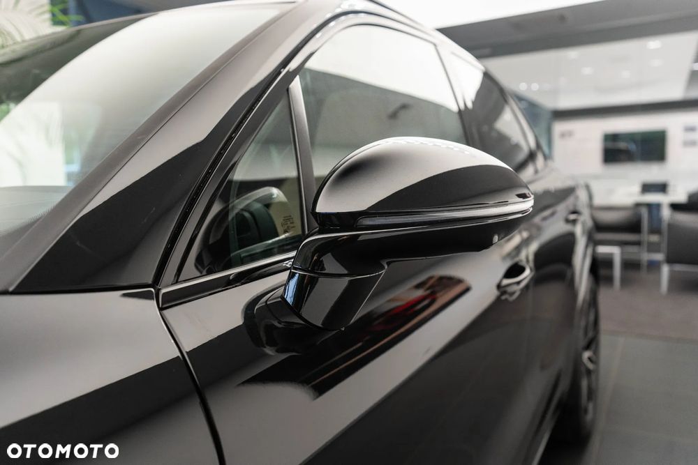 Porsche Cayenne E-Hybrid PHEV Black Edition - 32