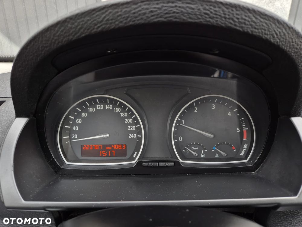 BMW X3 2.0d - 8