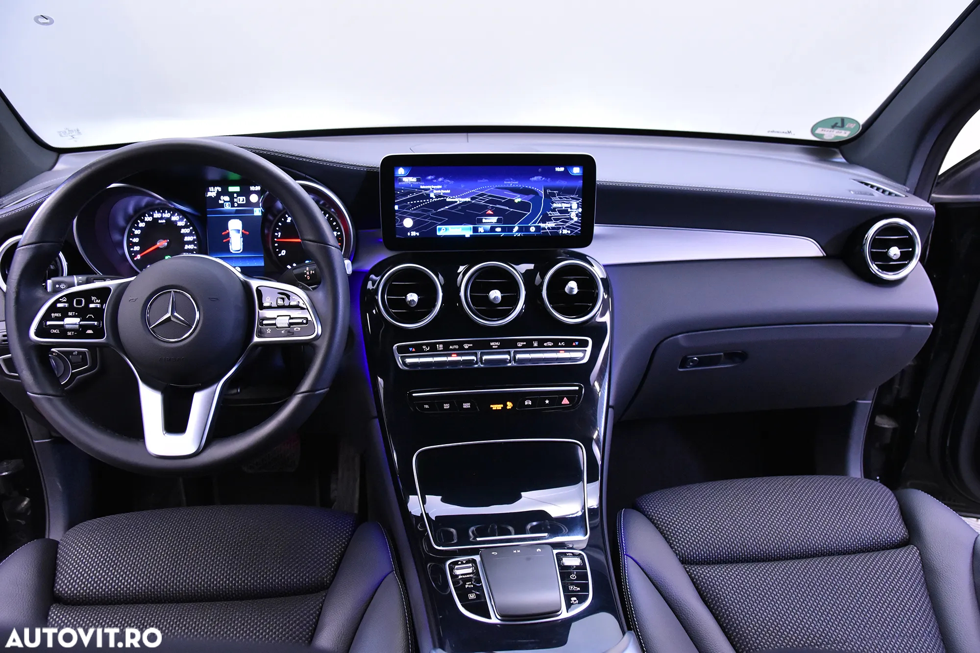 Mercedes-Benz GLC 300 de 4Matic 9G-TRONIC AMG Line - 9