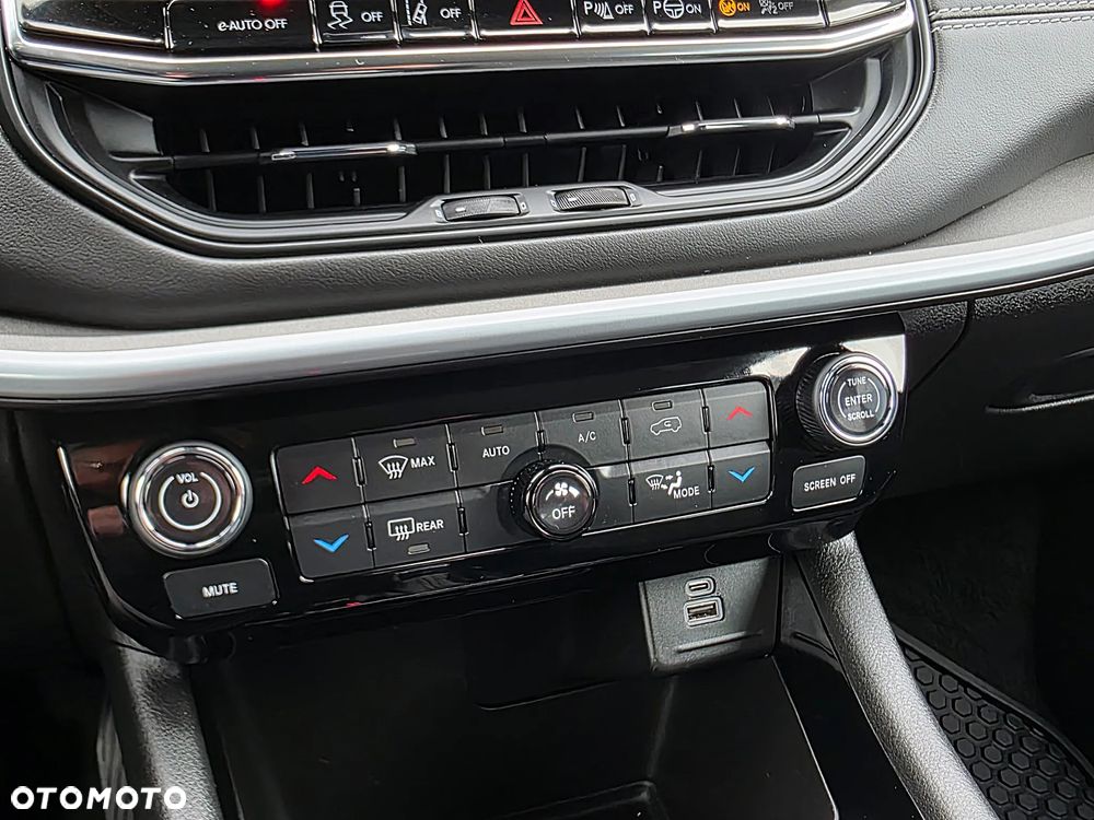 Jeep Compass 1.5 GSE T4 48V e-Hybrid Automatik - 20