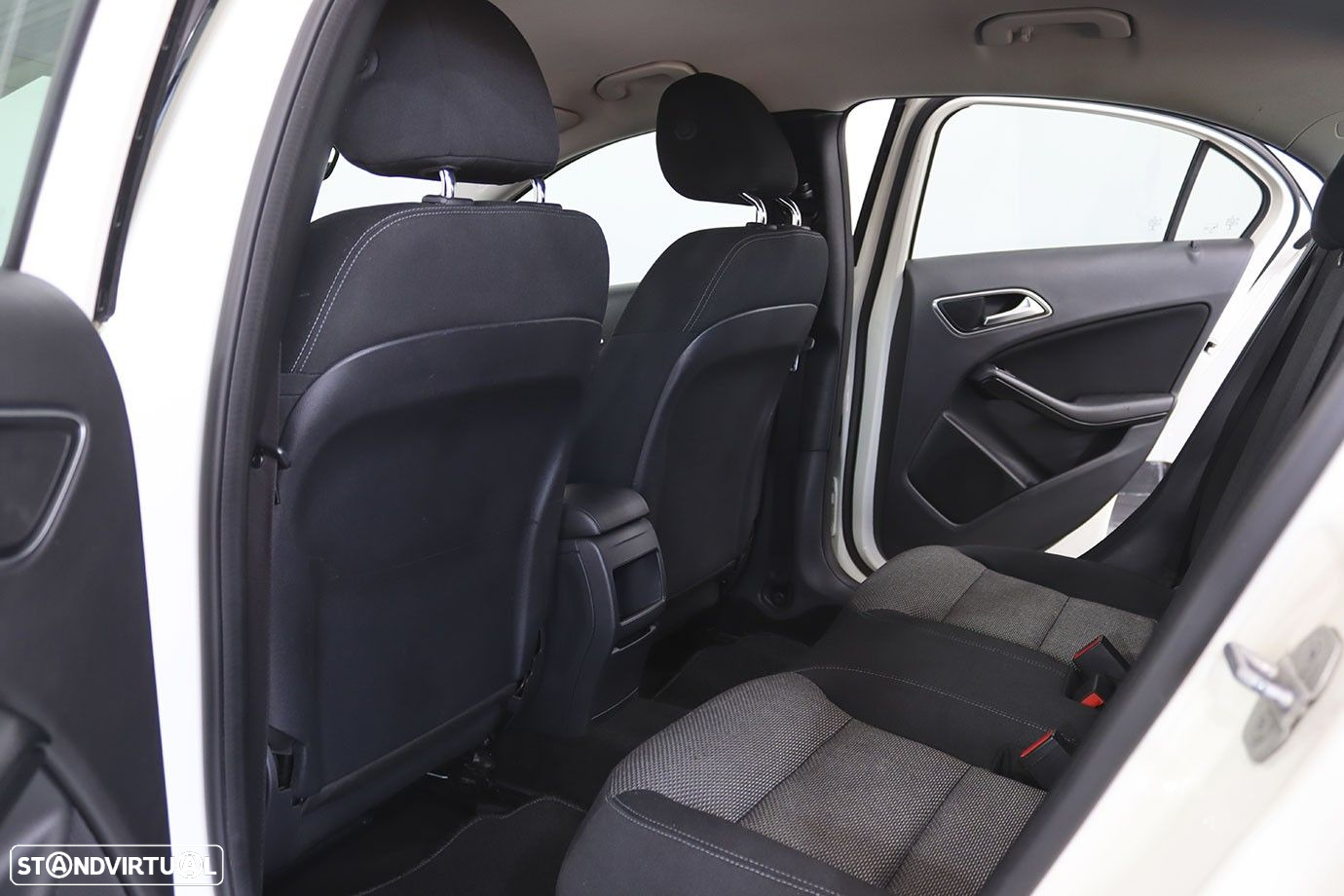 Mercedes-Benz A 180 CDi BlueEfficiency Aut. - 11
