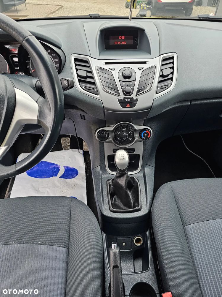 Ford Fiesta - 11