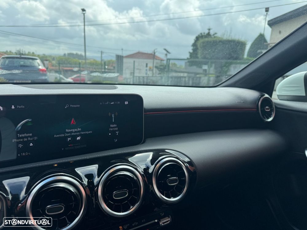 Mercedes-Benz A 180 AMG Line - 10