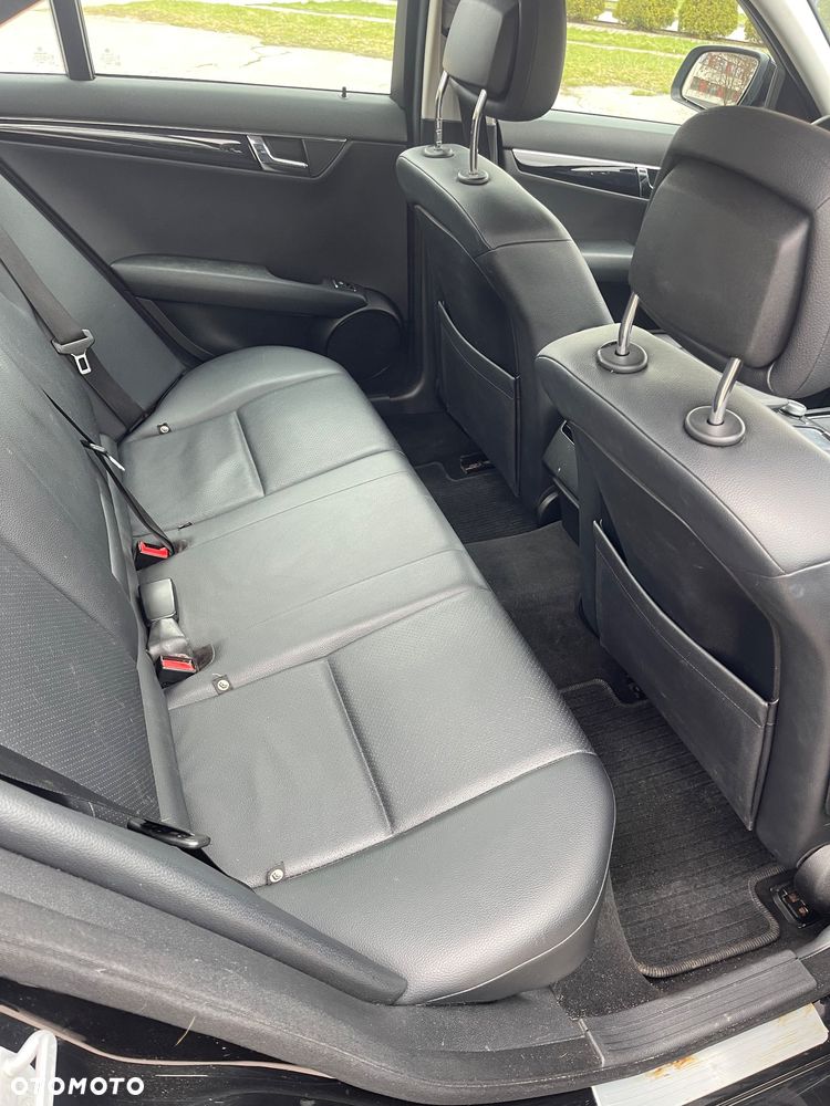 Mercedes-Benz Klasa C 200 Kompressor Avantgarde - 2