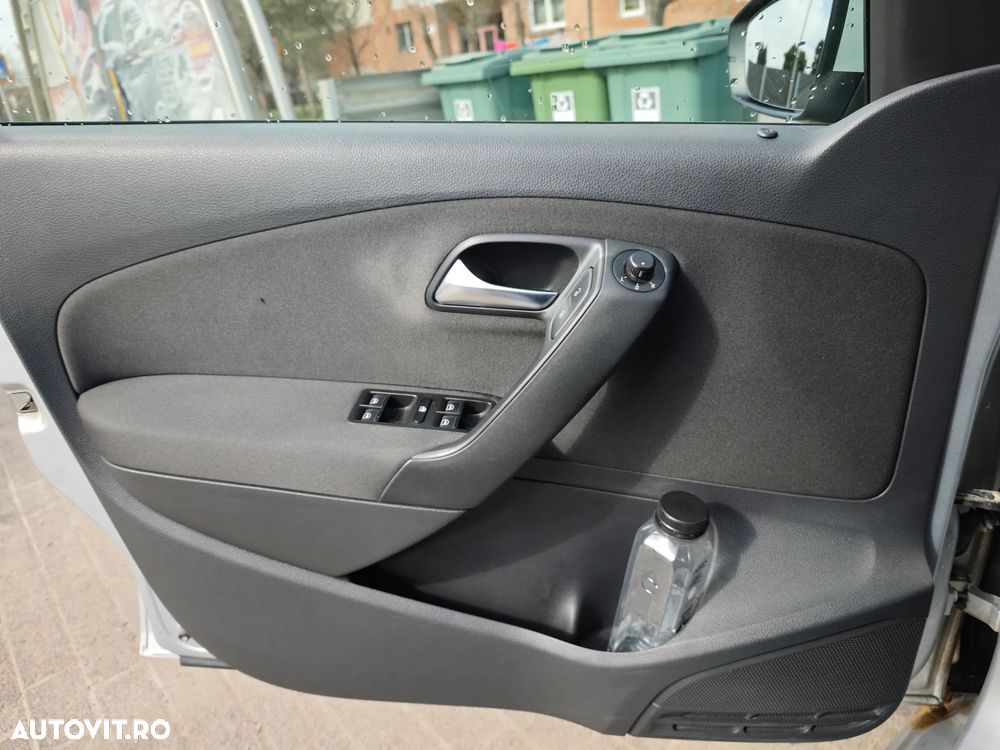 Volkswagen Polo - 11