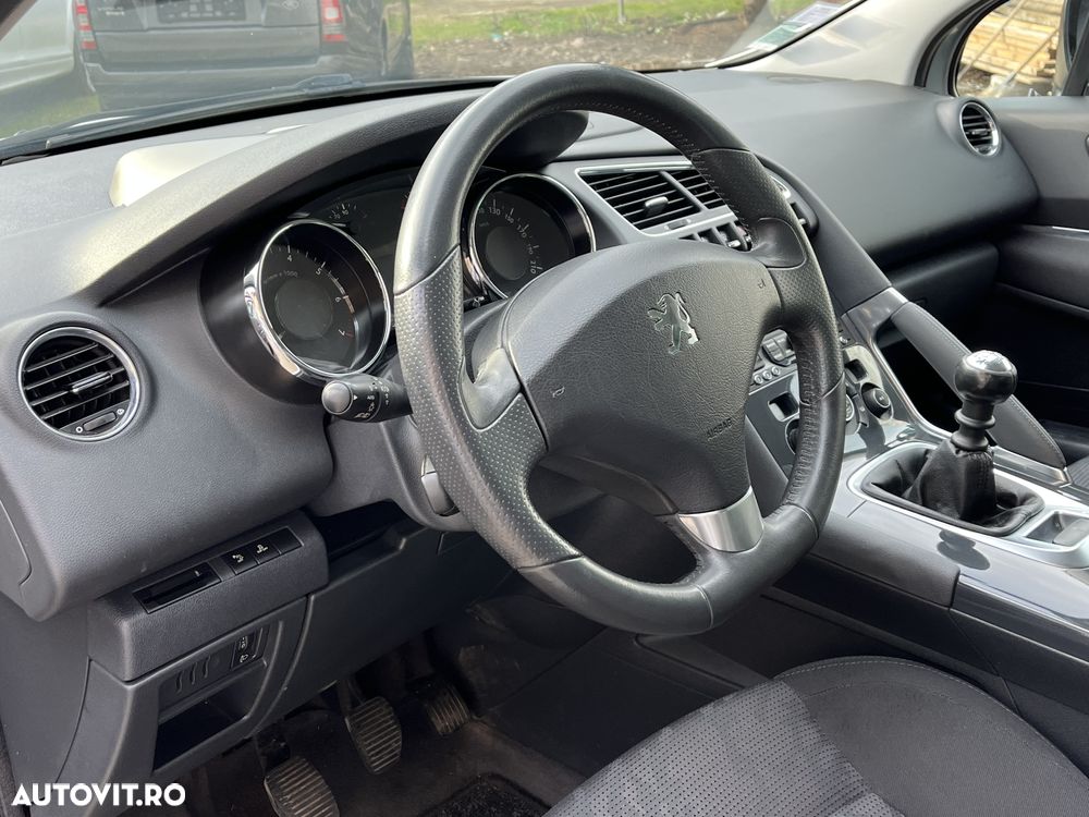 Peugeot 3008 155 THP Premium - 19
