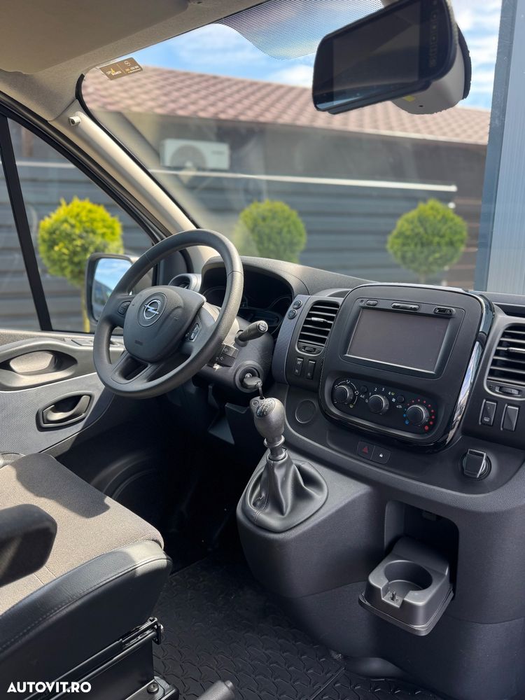 Opel Vivaro - 7