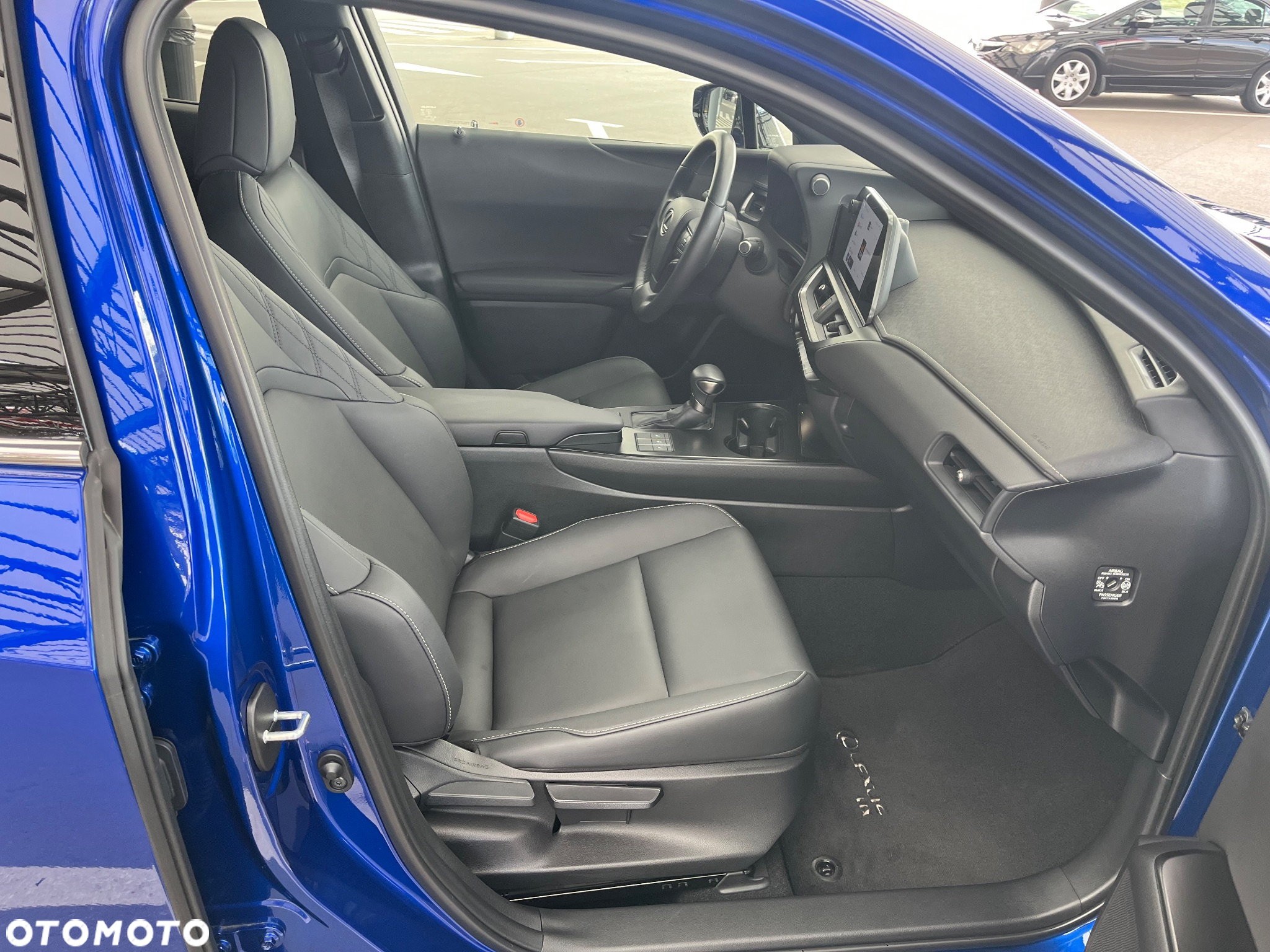 Lexus UX 250h (E-FOUR) F SPORT - 35