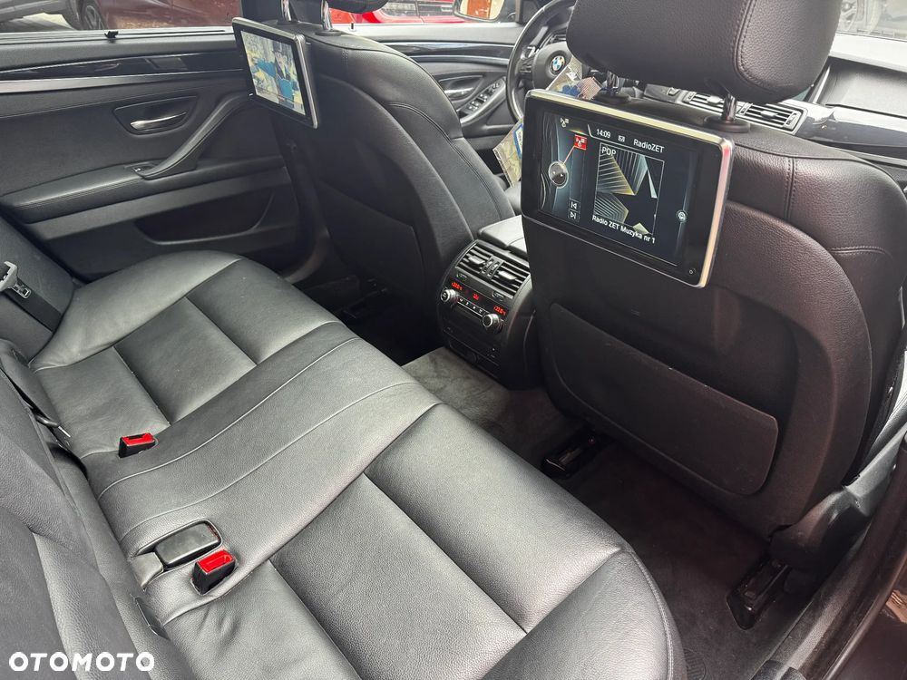 BMW Seria 5 520d xDrive - 12