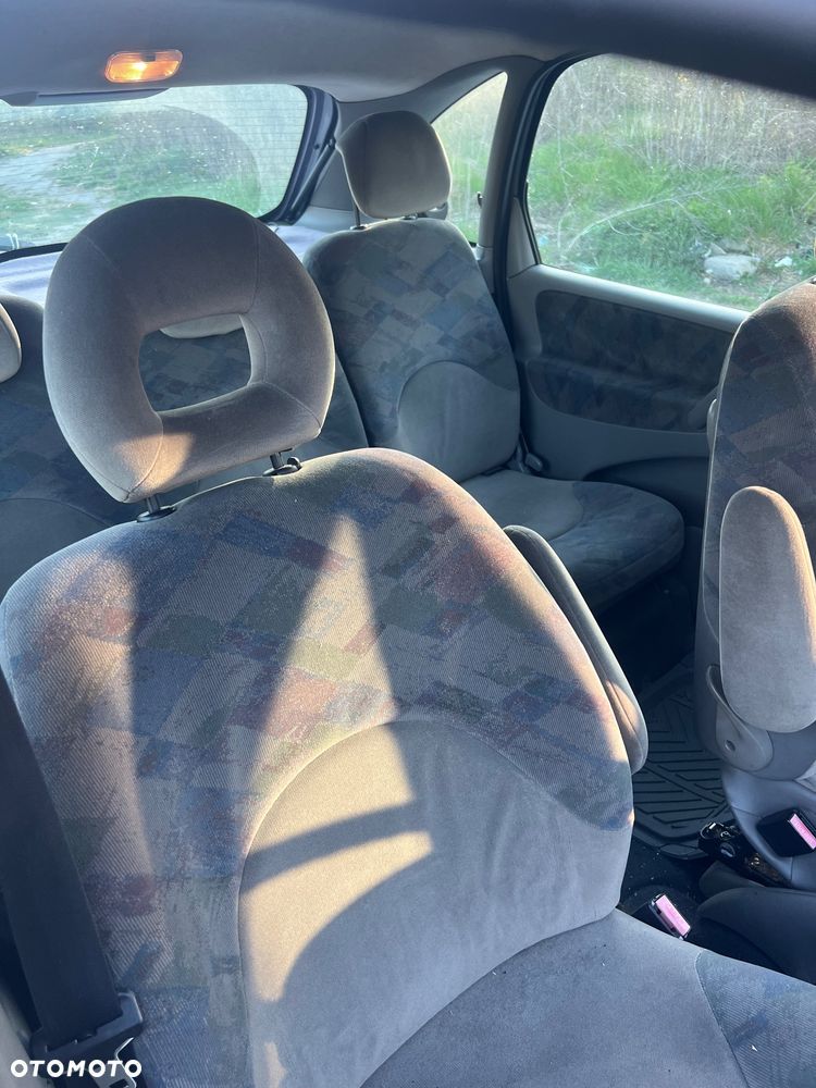 Citroën Xsara Picasso 1.8 16V SX - 6