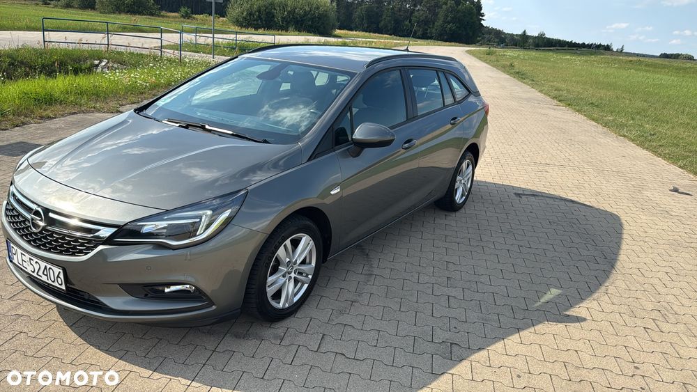 Opel Astra 1.4 Turbo 120 Jahre - 5