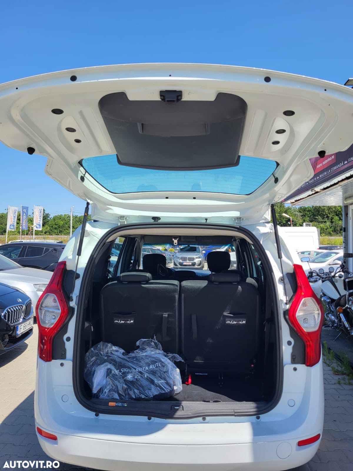 Dacia Lodgy 1.5 Blue dCi Laureate - 19