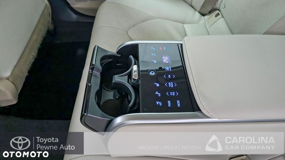 Toyota Camry 2.5 Hybrid Executive CVT - 25