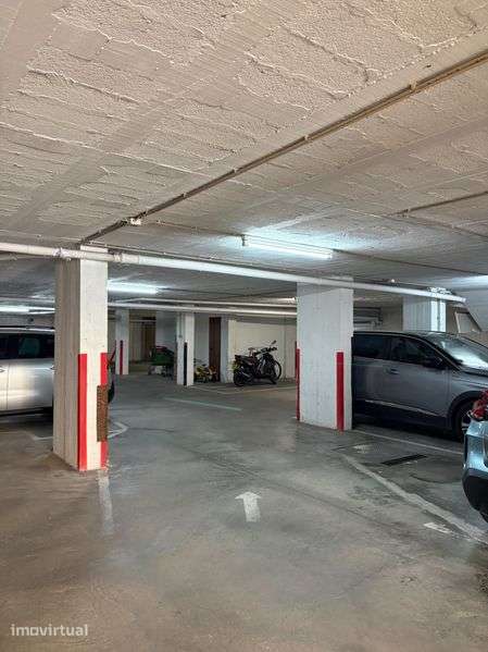 Vendo garagem/estacionamento, em Faro centro da cidade - Grande imagem: 5/5