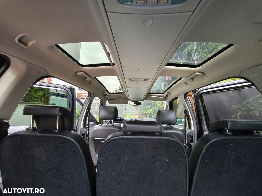 Ford Galaxy - 13