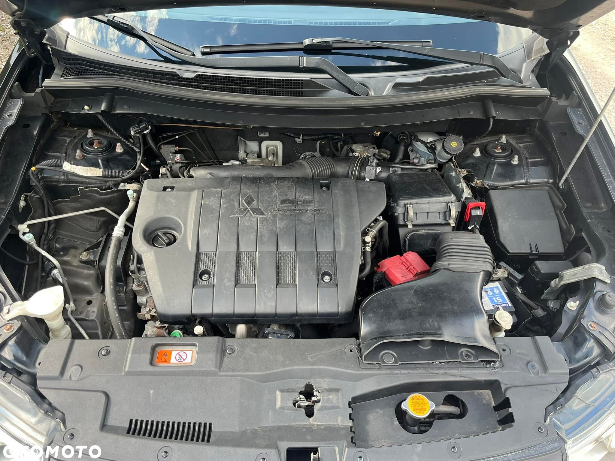 Mitsubishi Outlander 2.2 DI-D 4WD Instyle - 8