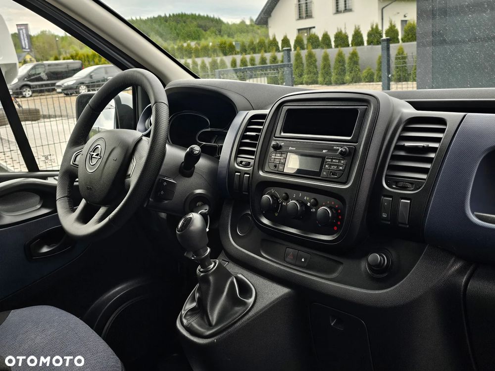 Opel Vivaro - 9