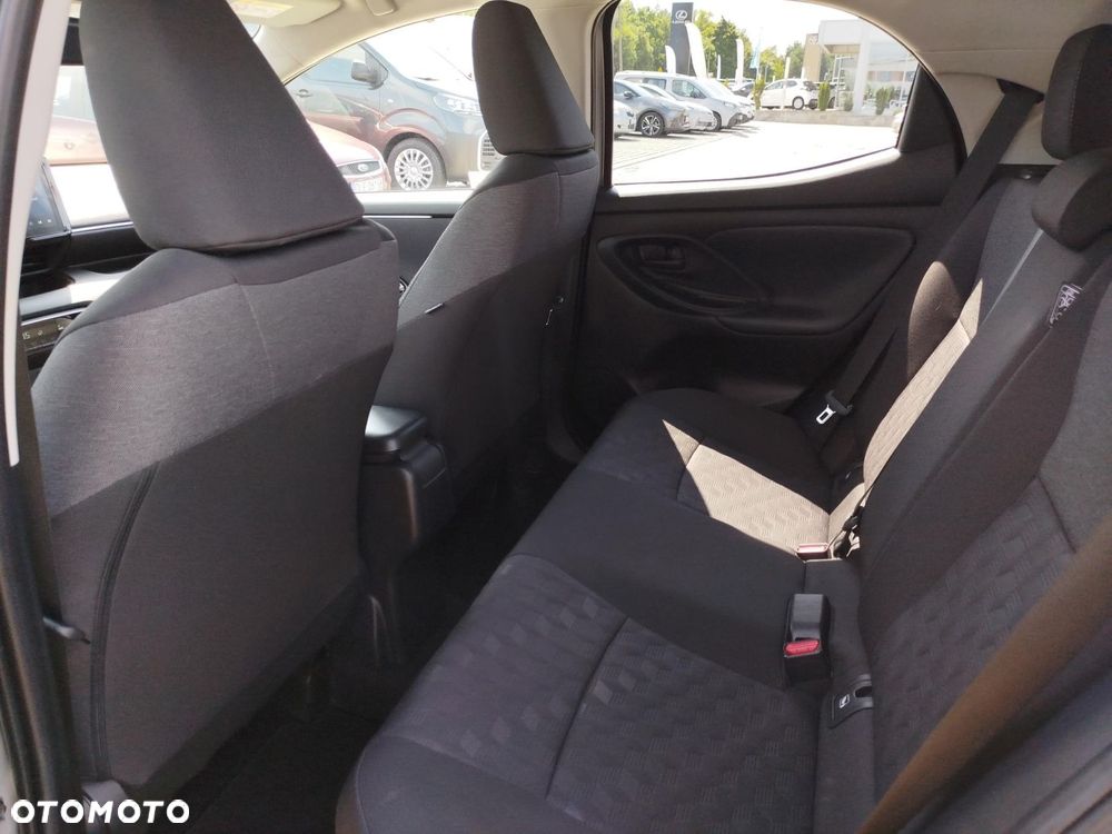 Toyota Yaris - 15