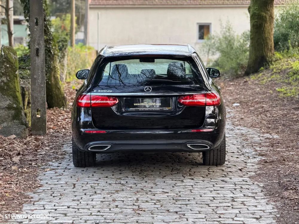 Mercedes-Benz E 300 de AMG Line - 7