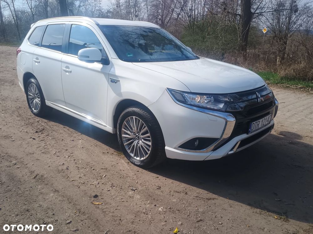Mitsubishi Outlander - 5