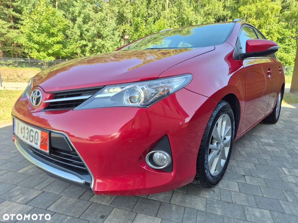 Toyota Auris - 16